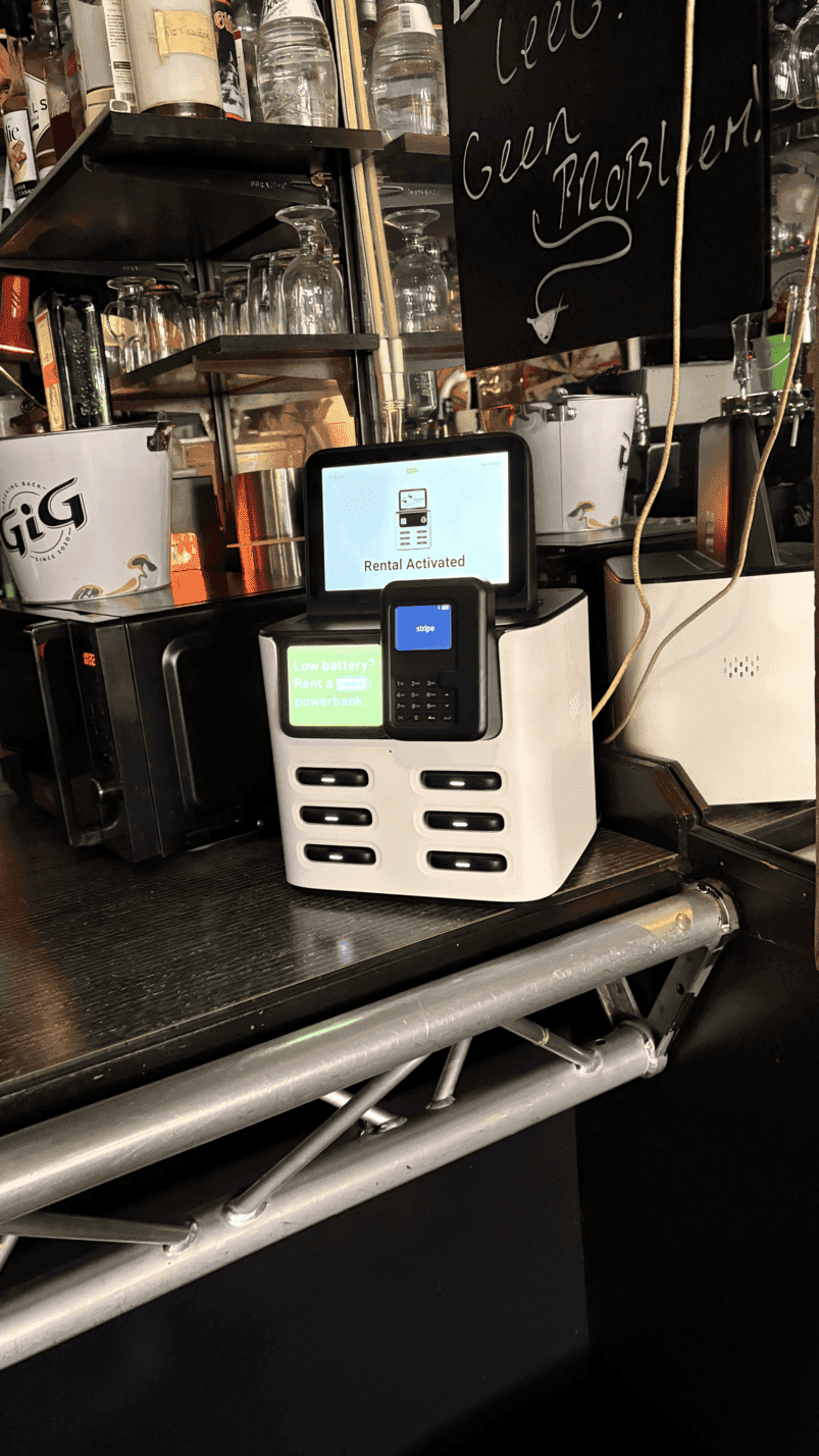 Tappie powerbankstation op de toog